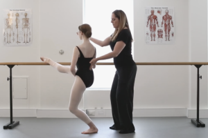 How to get your legs higher in a developpe devant