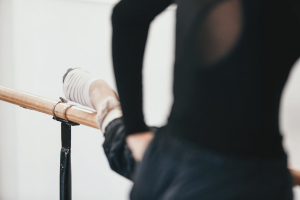What to do when your knees don't straighten lisa howell hyperextension mobility flexibility